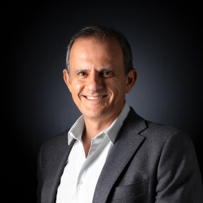 anthonyShina headshot